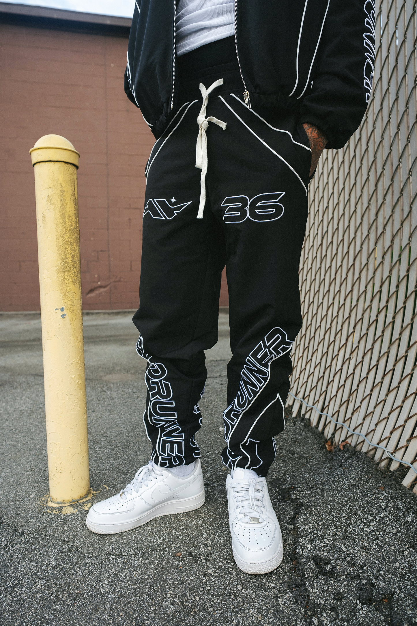 LoadRunner Worldwide Pants